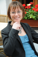Klaudia Bednárová (Riaditeľka jazykového centra the Bridge)